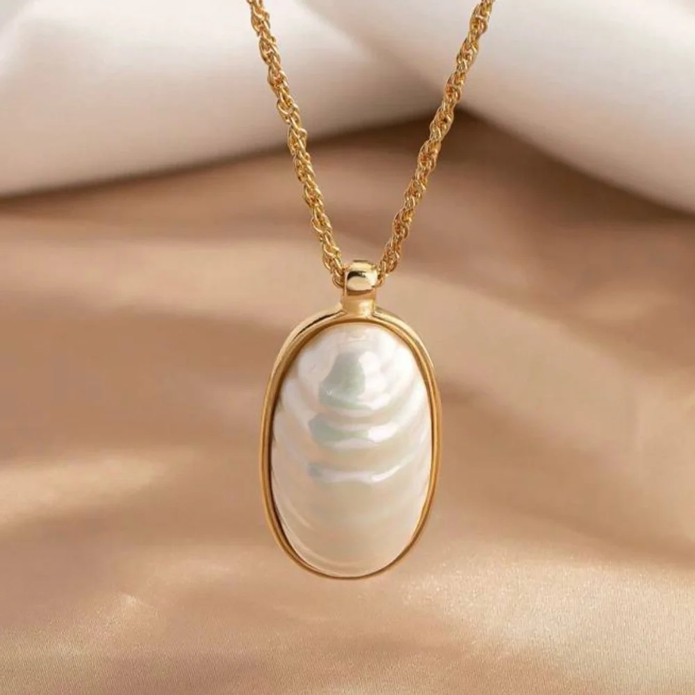 Rippled Pearl Ovoid Crease Wrinkle Ruffle Billow Furrow Wavelet Ellipse Necklace - Picture 2 of 9